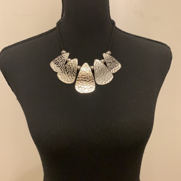 LIA SOPHIA Glam Necklace - Picture 5 of 5